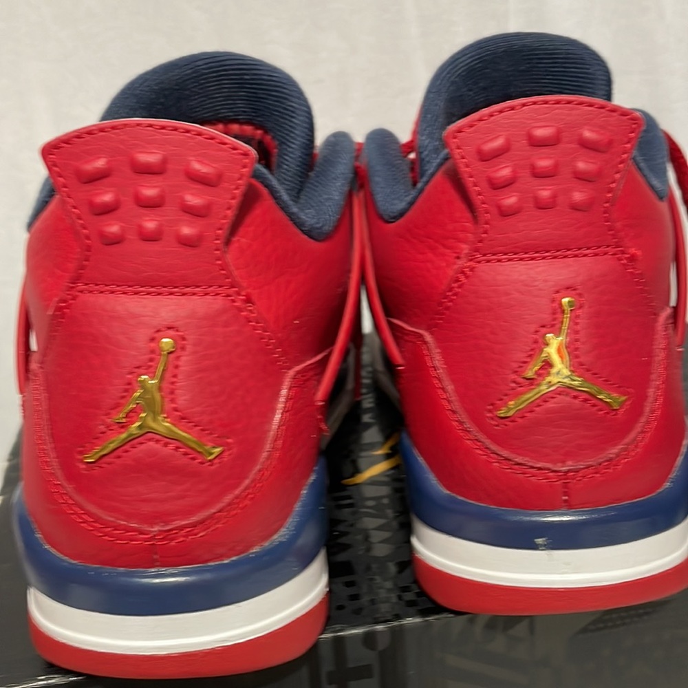 Air Jordan 4 Retro 'FIBA' - Picture 4 of 9